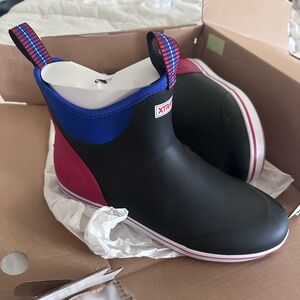 XTRATUF Men’s Deck Boots- NWT & Box